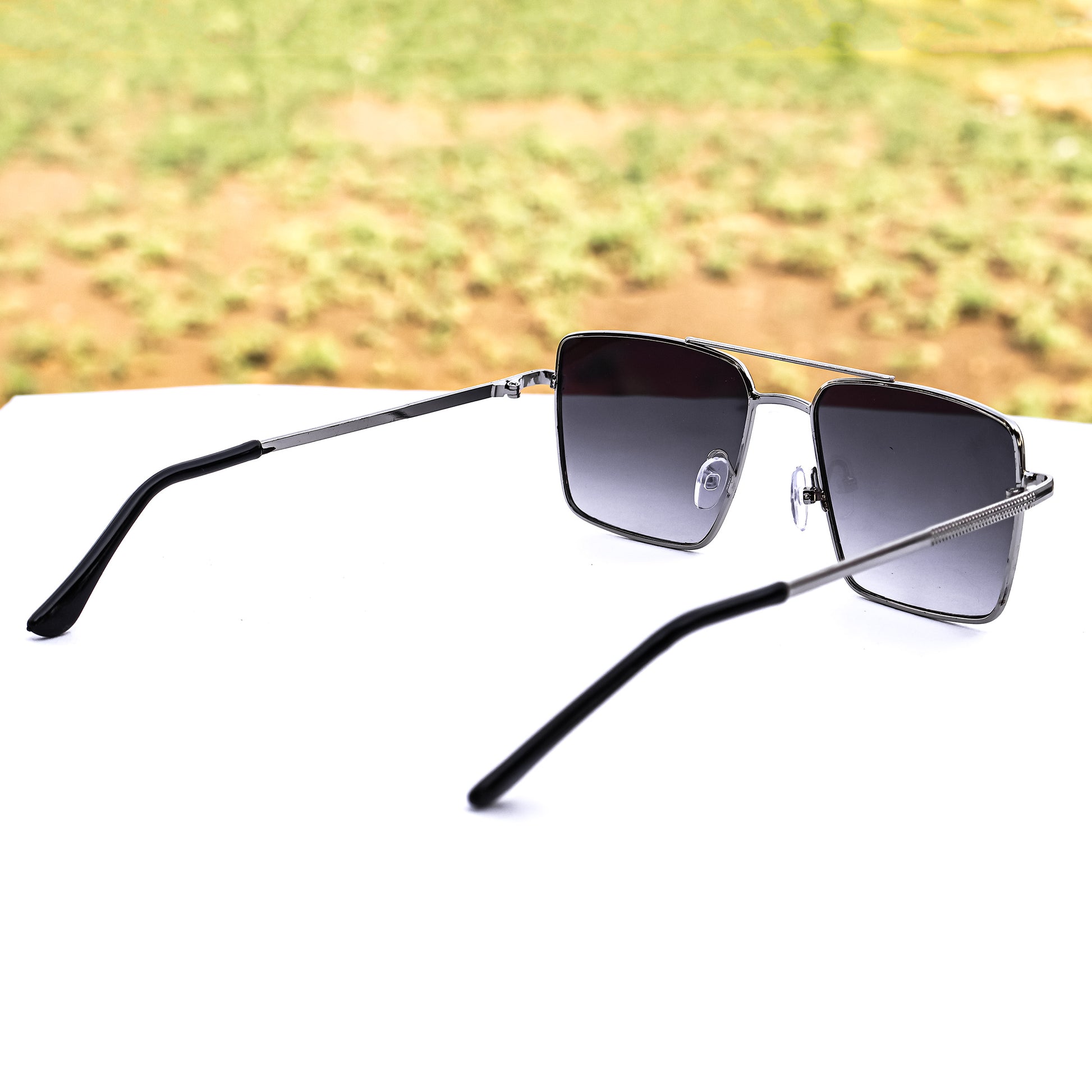Jiebo Black Full Rim Square Sunglasses